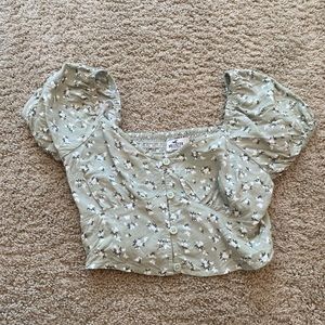 Hollister green floral top